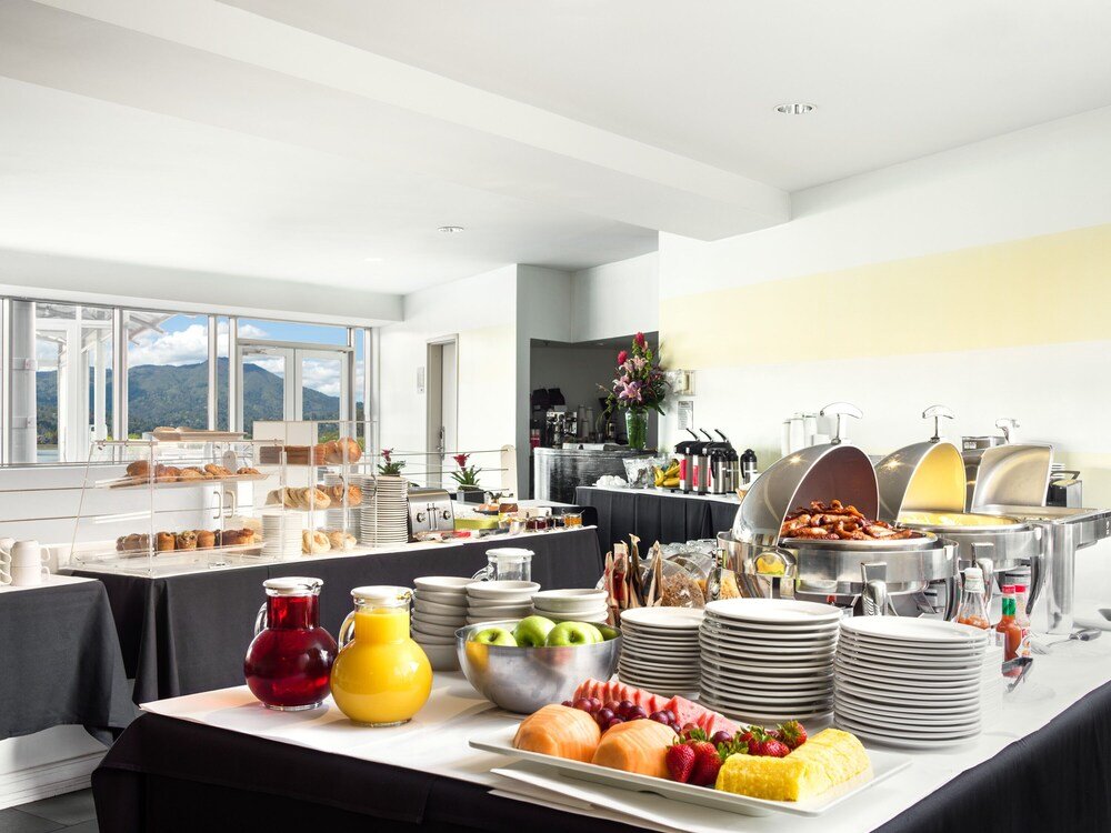 Outdoor terrace area at Acqua Hotel in Mill Valley